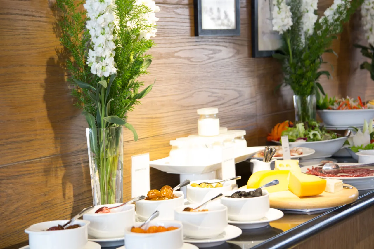 Bespoke Trendy Hotel Hanoi (49)