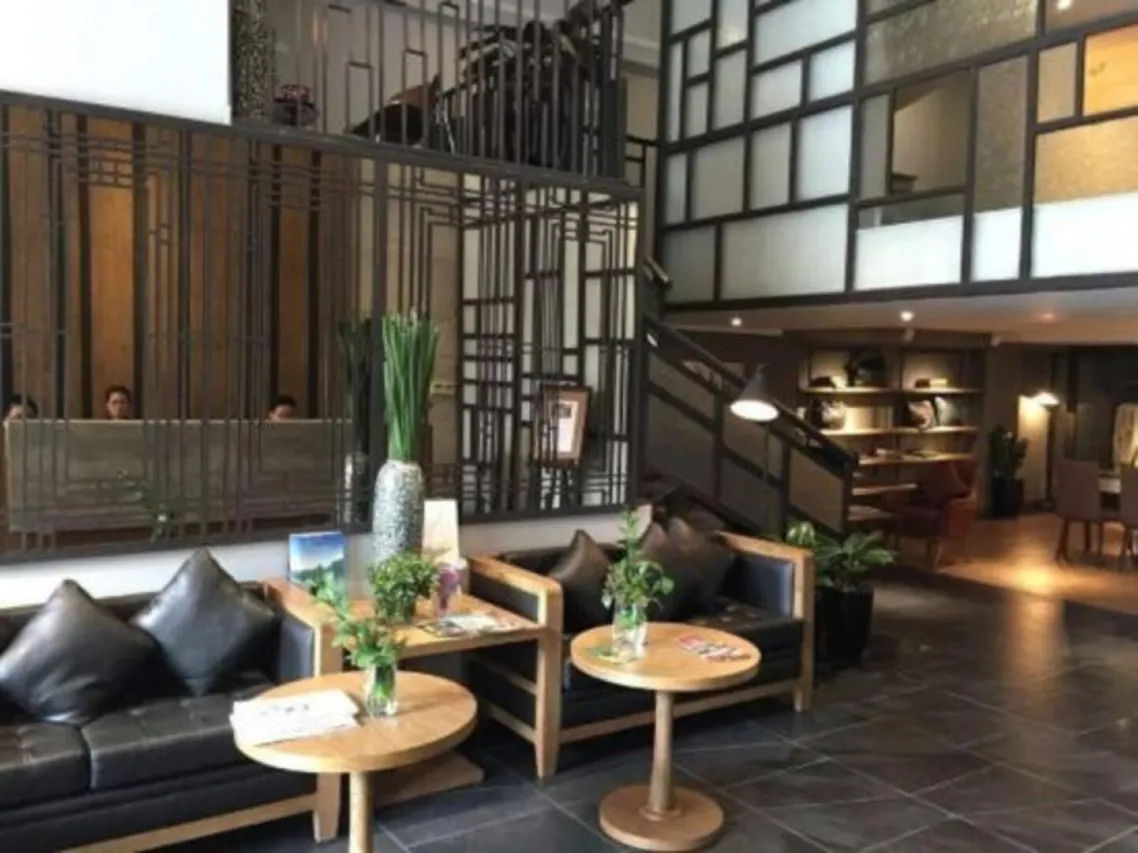 Bespoke Trendy Hotel Hanoi (51)