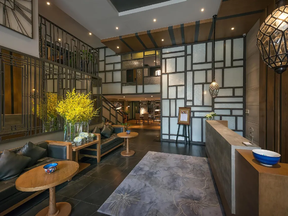 Bespoke Trendy Hotel Hanoi (52)