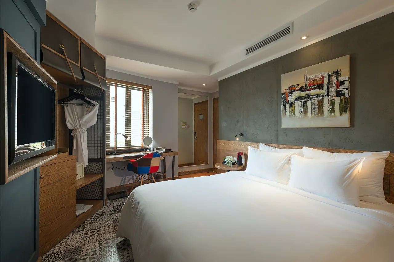 Bespoke Trendy Hotel Hanoi (65)